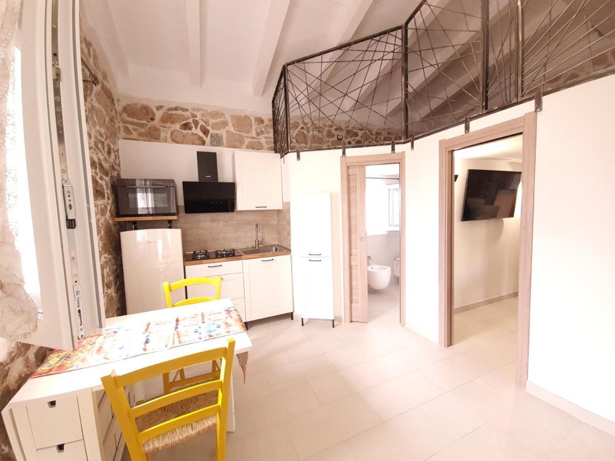 Lo Stazzo Della Dottoressa Enas Buitenkant foto